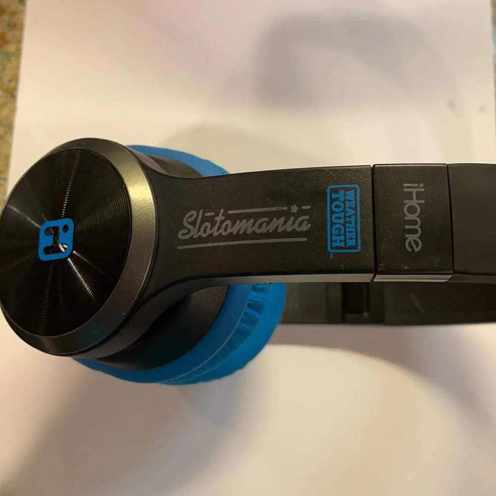 HP Rechargeable Headphones I-Home Bluetooth weather tough slotomania adjustable